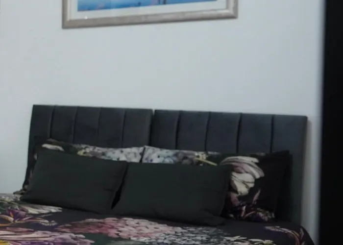 Excellency Stays , Gravesend Comfort Home , Free Parking , Contractors , Families